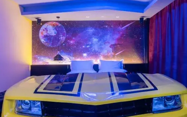 Film Hotel