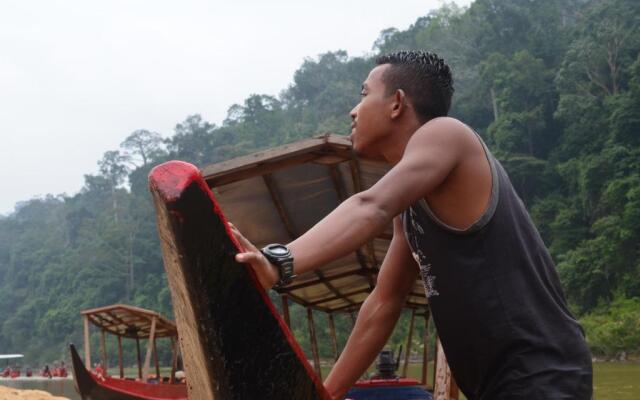 Belebar Studio Room Taman Negara Pahang Malaysia