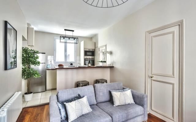 B 831 - Family Apartment - Montparnasse