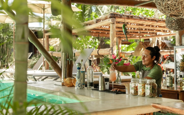 Hotel Villas Caracol