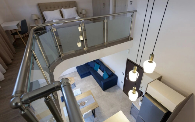 Aurora Apartments