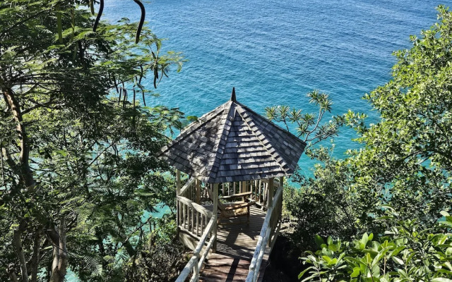 Smuggler's Nest - Exotic & Romantic Villa 2 Bedroom Villa by RedAwning