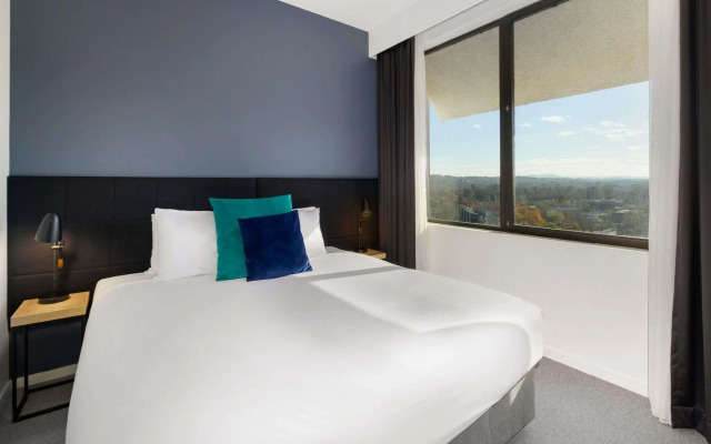 Mantra MacArthur Canberra