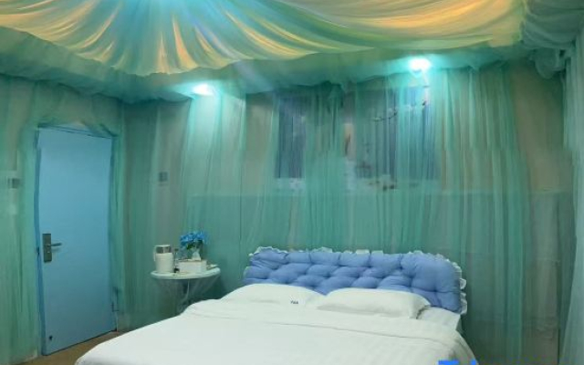 V8 Theme Hotel Binya