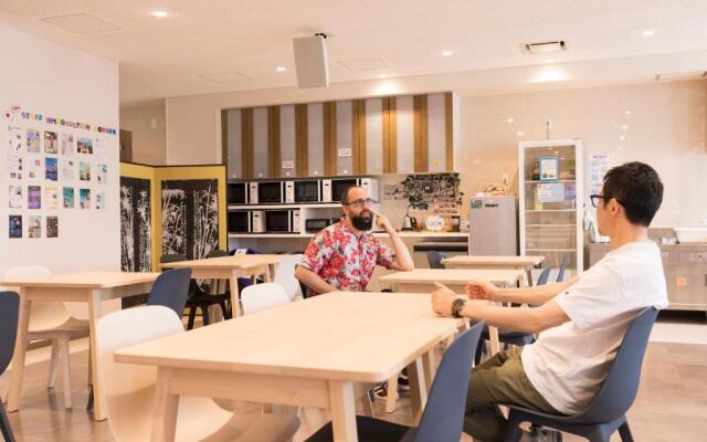 Wild Cherry Blossom-HOSTEL,TOKYO KOGANEI-