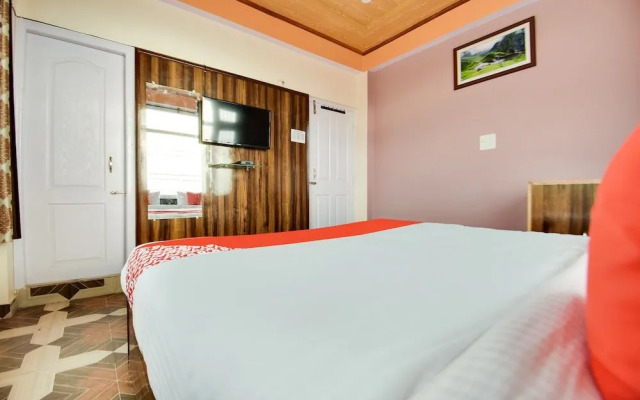 The Pine Stay by OYO Rooms