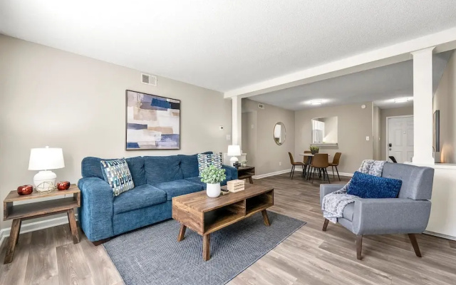 Upper Westside 2BR Free Parking Wi-fi