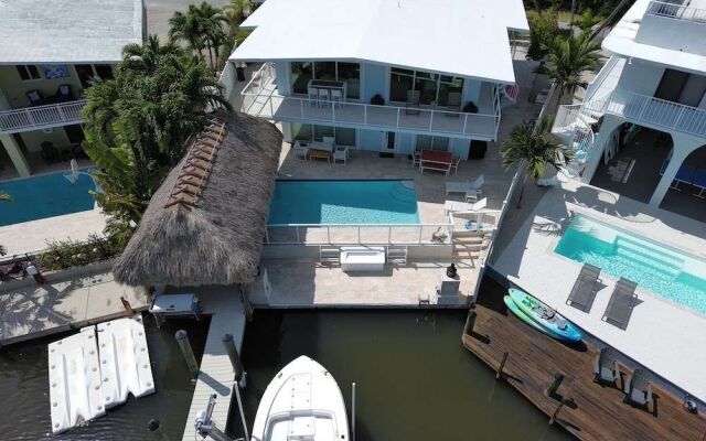 Treasure Harbor Hideaway