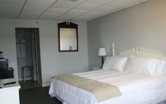 Winnisquam Lake Inn