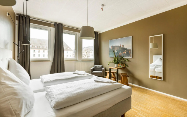 Five Reasons Hotel & Hostel