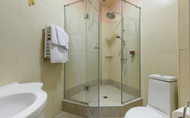 Premium Hotel