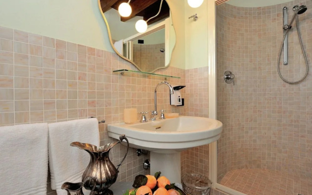 Villa in Montemaggiore With Private Pool