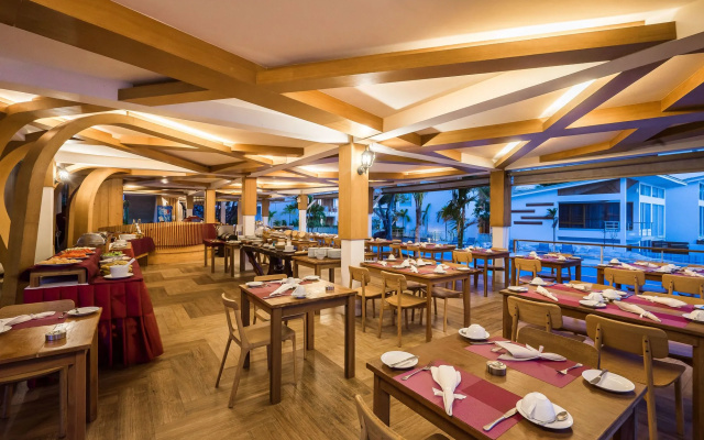White Sand Samui Resort