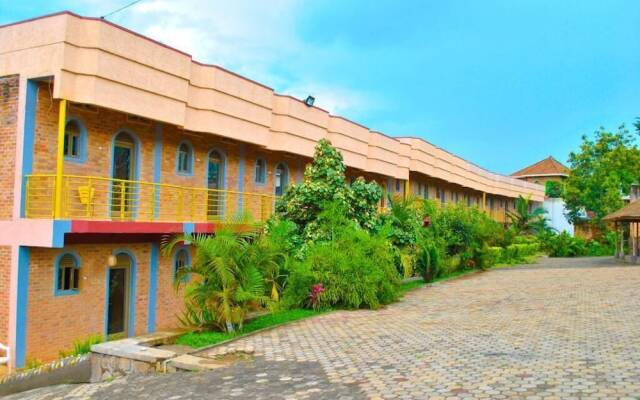 Auberge Saint Jean Leopold Kanombe