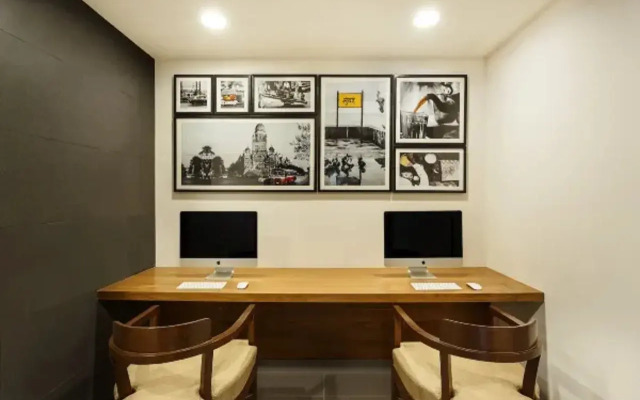 GINGER Noida City Center