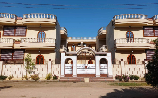 Mikhaila Guest House