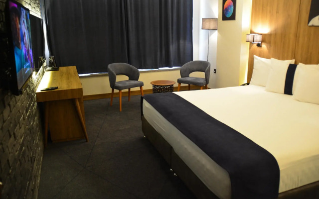 Monarch Hotel Amman