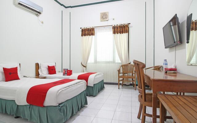 RedDoorz near XT Square Yogyakarta
