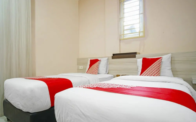 Collection O 91373 M Hotel