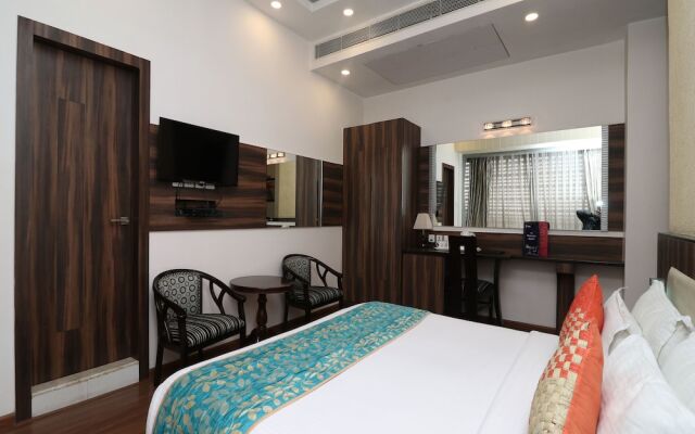 Capital O 3194 Hotel Dayal International