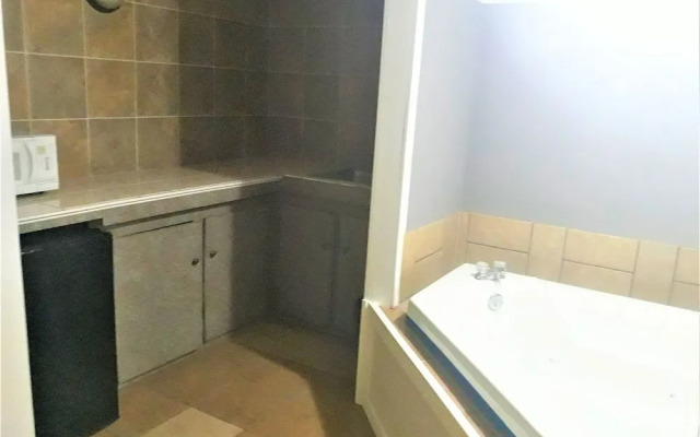 Madison Inn and Suites