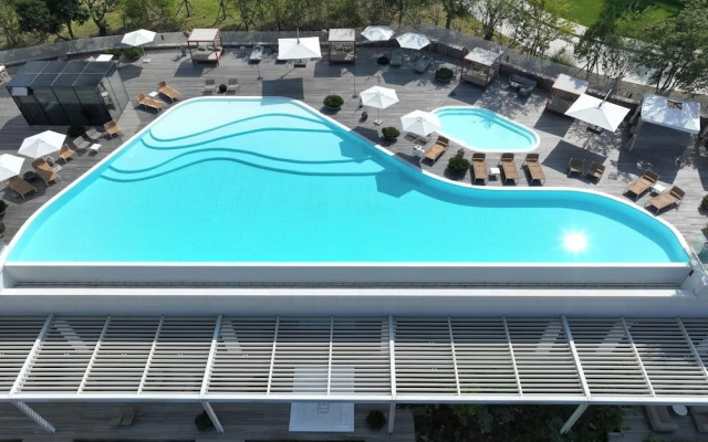 The Heaven Resort
