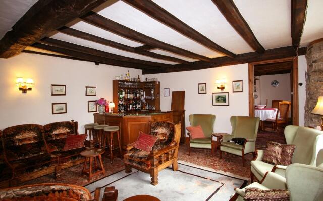 Collaven Manor Hotel