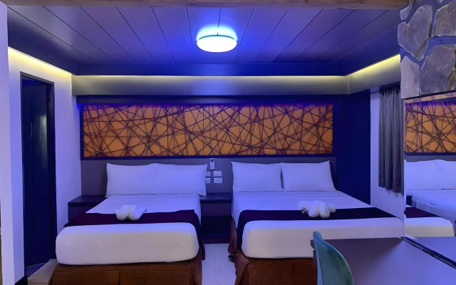 CLOCKWORKORANGE Luxury Suites