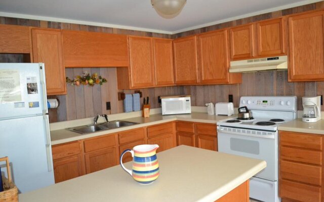 Cedar Village Condominiums