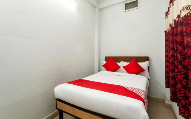 Oyo 28472 Hotel Shree Palace