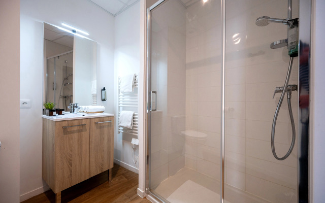 Nemea Appart Hotel Coliseum Amiens Centre