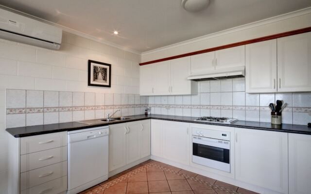 Lagoon'S Bay Apartment