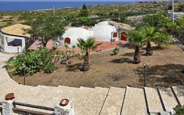 Igloo Home Plemmirio with Sea Access & Pool