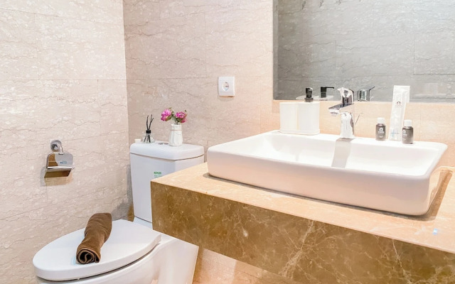 Best Deal and Elegant 2BR Apartment at Menteng Park