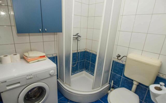 Mila - 2 Bedrooms and Free Parking - A5