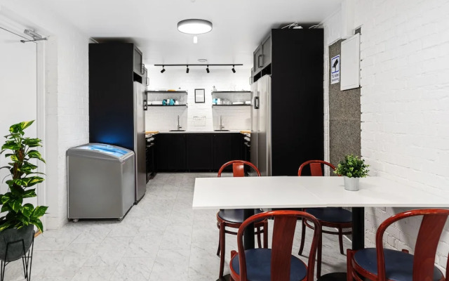 Kallhällsbaden Vandrarhem - Hostel