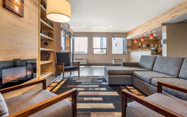 Comfort Inn & Suites Liverpool - Syracuse North