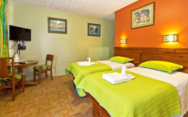 Toucan Inn