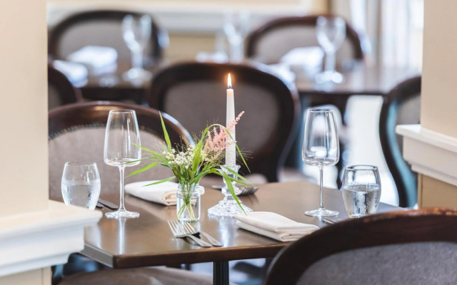 Bartley Lodge Hotel