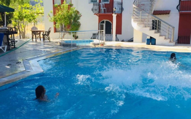 Alper Hotel