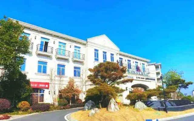 Anji Molihua Resort Serviced Apartment Hotel