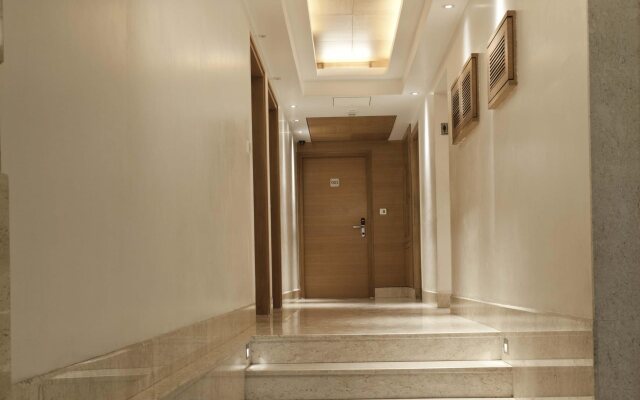 Hotel Saket 27