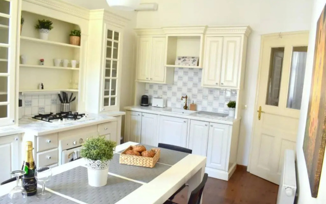 Airstay Prague : DeLuxe Apartment Old town