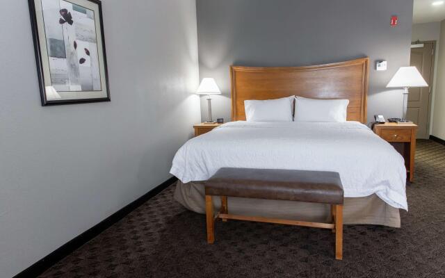 Hampton Inn & Suites Chesapeake-Square Mall