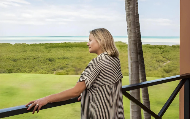 Moonlight Bay Suites