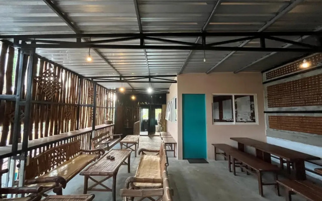 RedDoorz Syariah near Exit Tol Nganjuk