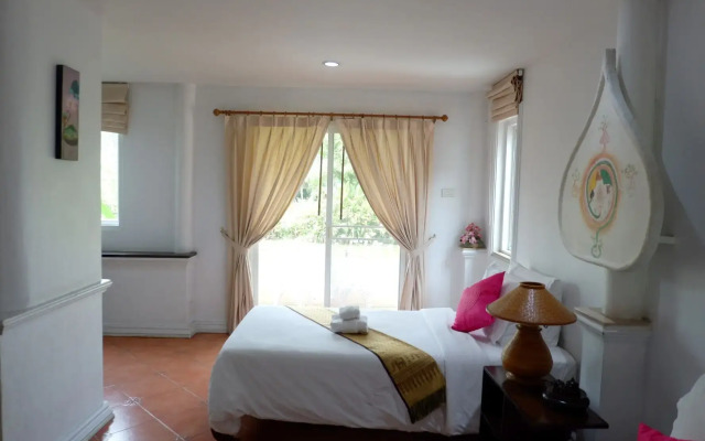 Ayutthaya Garden River Home