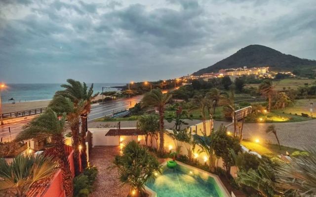 866 Oceanic View Villa