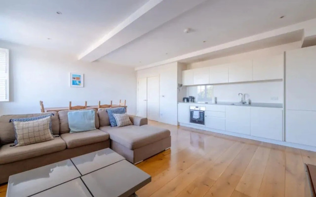 Stylish 1 Bedroom Apartment in Affluent Fulham