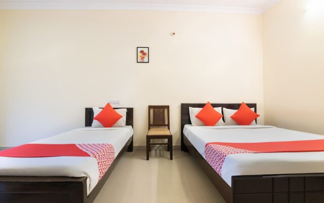 OYO 10523 Spandana Residency